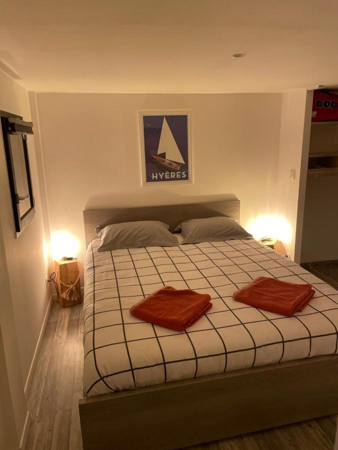 Villa Tiny House sur la Côte d’Azur à Hyères Extérieur photo